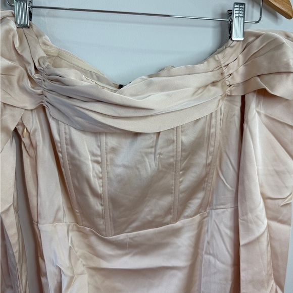 PrettyLittleThing Champagne Satin Pleat Detail Bardot Flared Sleeve Shift Dress - Picture 6 of 9